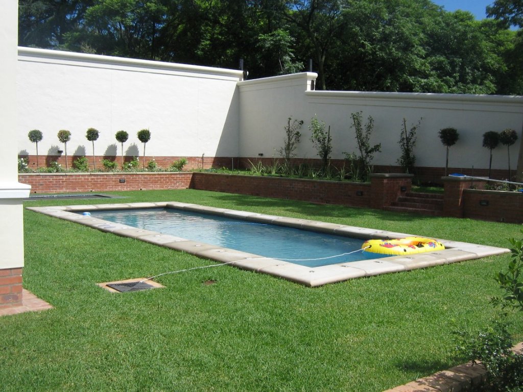 Clarens pool coping
